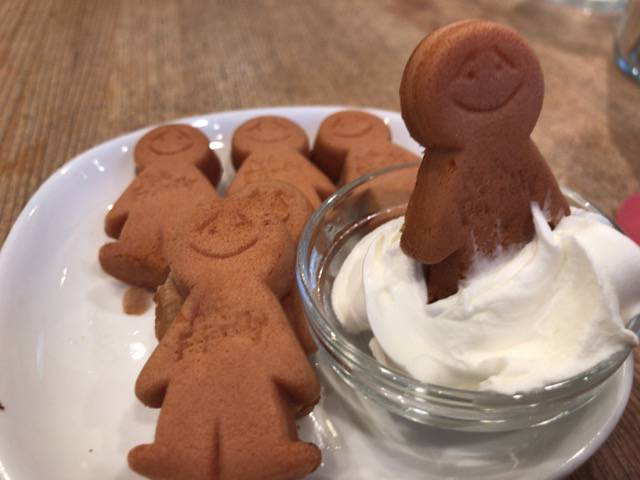 f:id:sabotennmegane:20180925212543j:plain ミスターフレンドリーカフェのホットケーキ