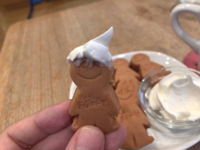 f:id:sabotennmegane:20180925212753j:plain ミスターフレンドリーカフェのホットケーキ