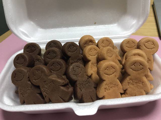 f:id:sabotennmegane:20180925213316j:plain ミスターフレンドリーカフェのホットケーキ2種類