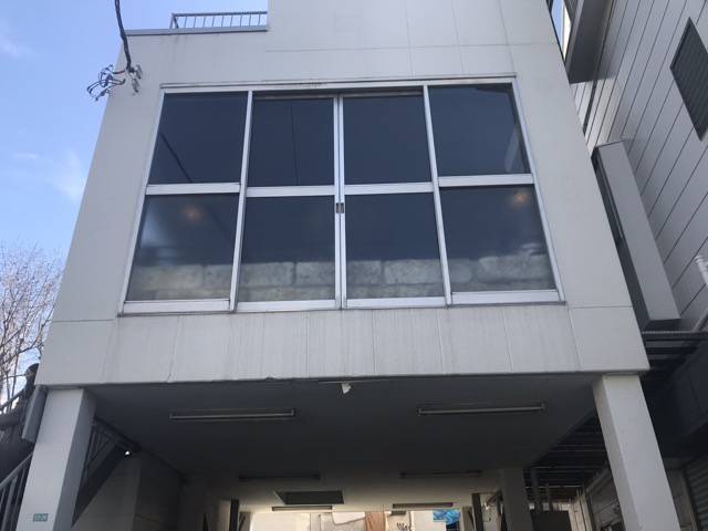 f:id:sabotennmegane:20190210132139j:plain エーワークスの外観